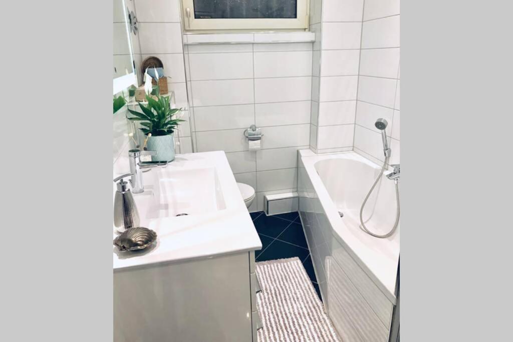Home In The Heart Of Mannheim, Free Parking, Netflix, Fast Wifi Экстерьер фото